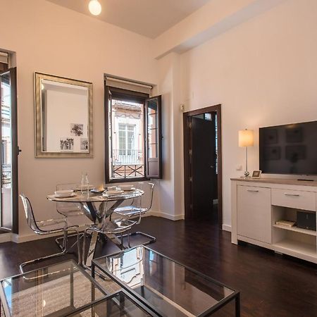 Apartamento Puerta Real - Free Parking เซบีญา ภายนอก รูปภาพ