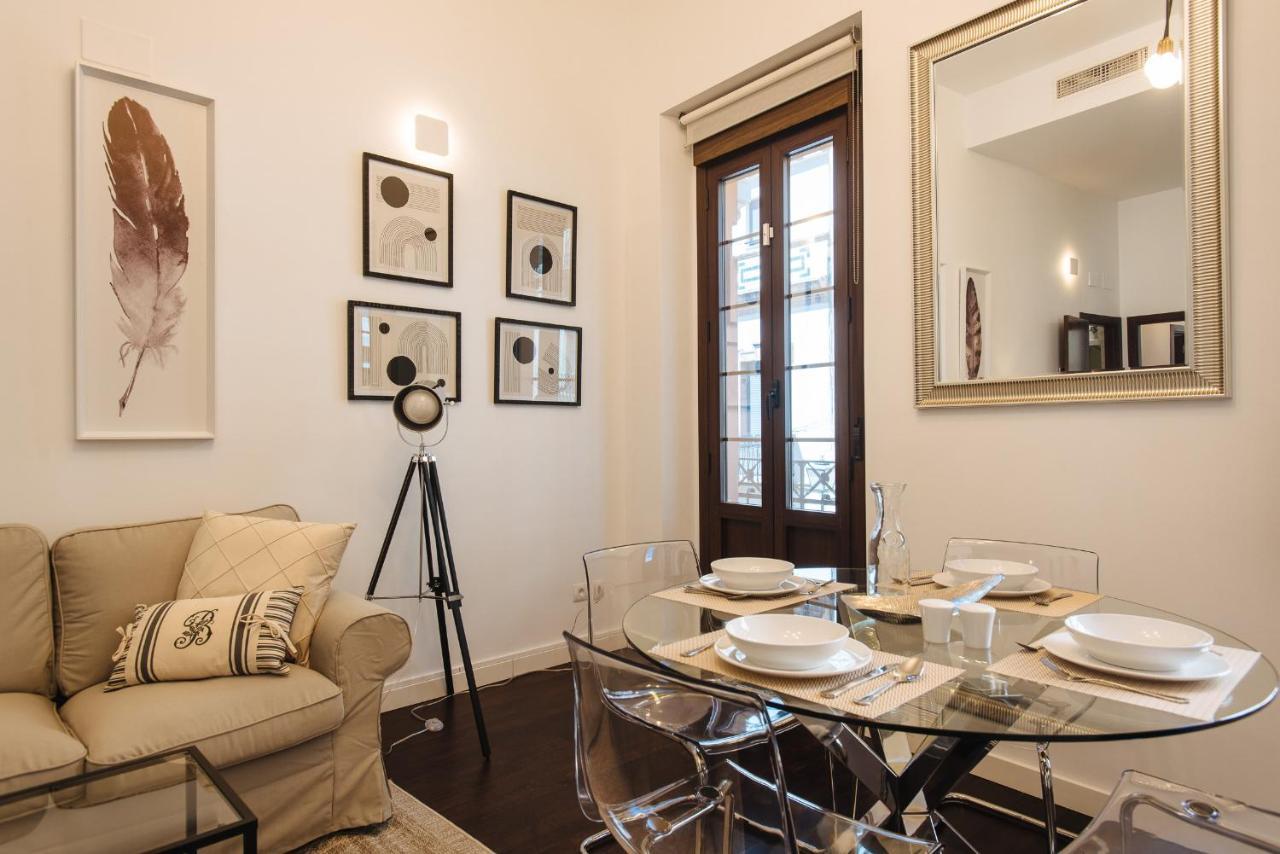 Apartamento Puerta Real - Free Parking เซบีญา ภายนอก รูปภาพ