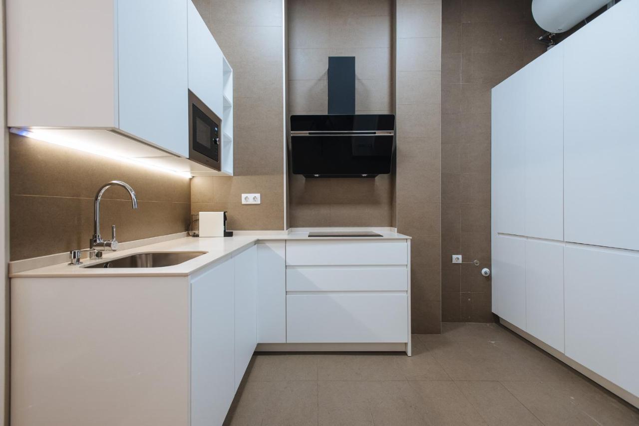 Apartamento Puerta Real - Free Parking เซบีญา ภายนอก รูปภาพ