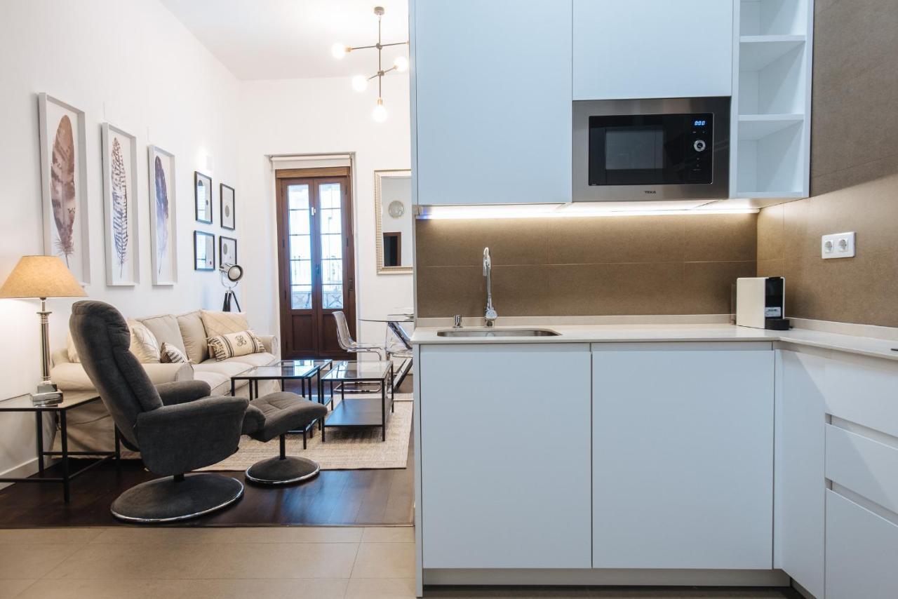 Apartamento Puerta Real - Free Parking เซบีญา ภายนอก รูปภาพ